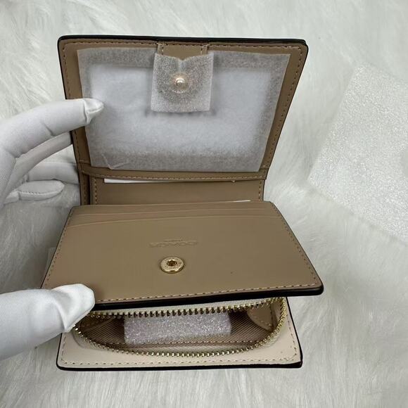 Coach Snap Wallet With Shell Print In Canvas/Gold/Chalk CBO73 NWT - Picture 5 of 7